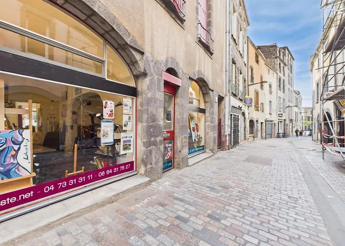 Chic T2 Renove Au Coeur De A 2 Min De Jaude ! Daire